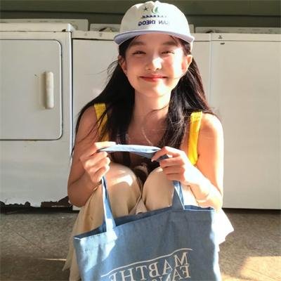鸭仔里春光粤语 海报
